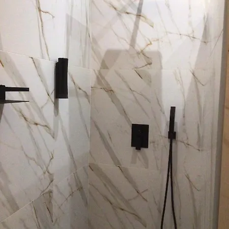 Apartament Laryssiou *